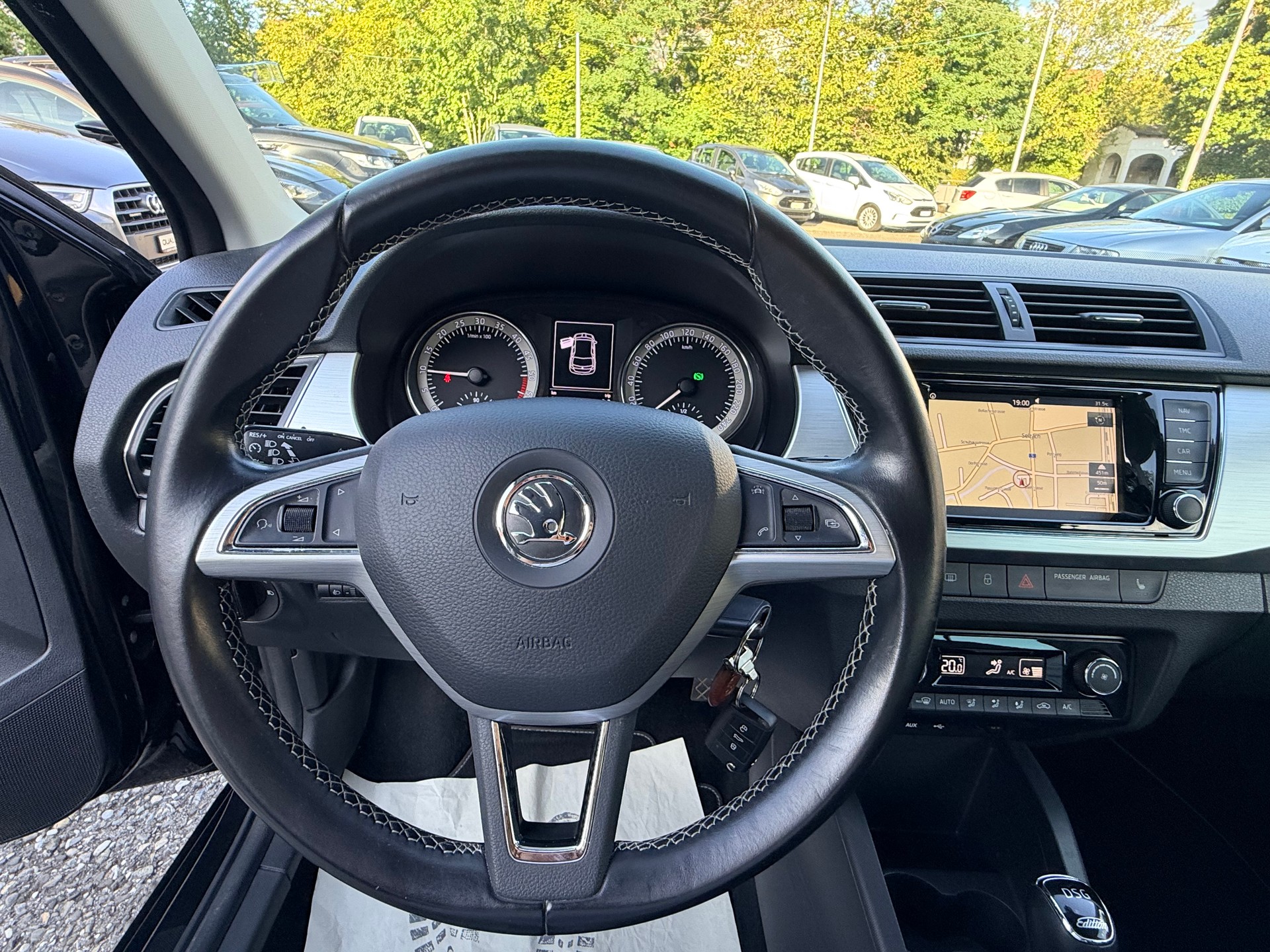 SKODA Fabia 1.4 TDI Swiss Edition DSG-image-13