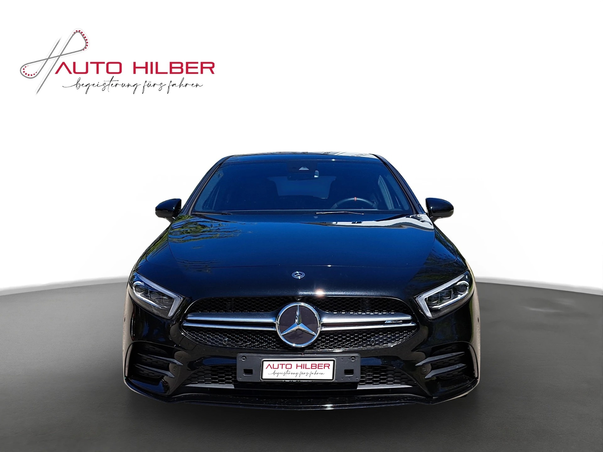 MERCEDES-BENZ A 35 AMG 4Matic Speedshift Night Paket-showroom-element-1