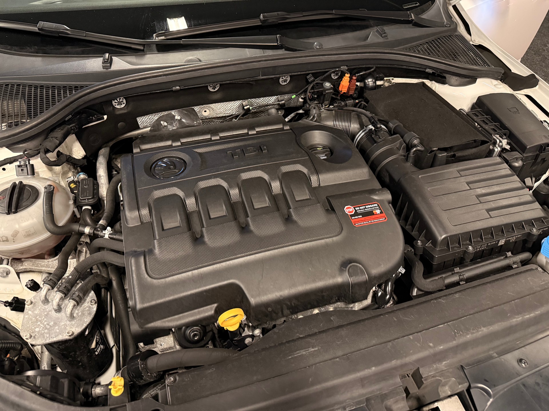 SKODA Octavia Combi 2.0 TDI RS DSG-image-15