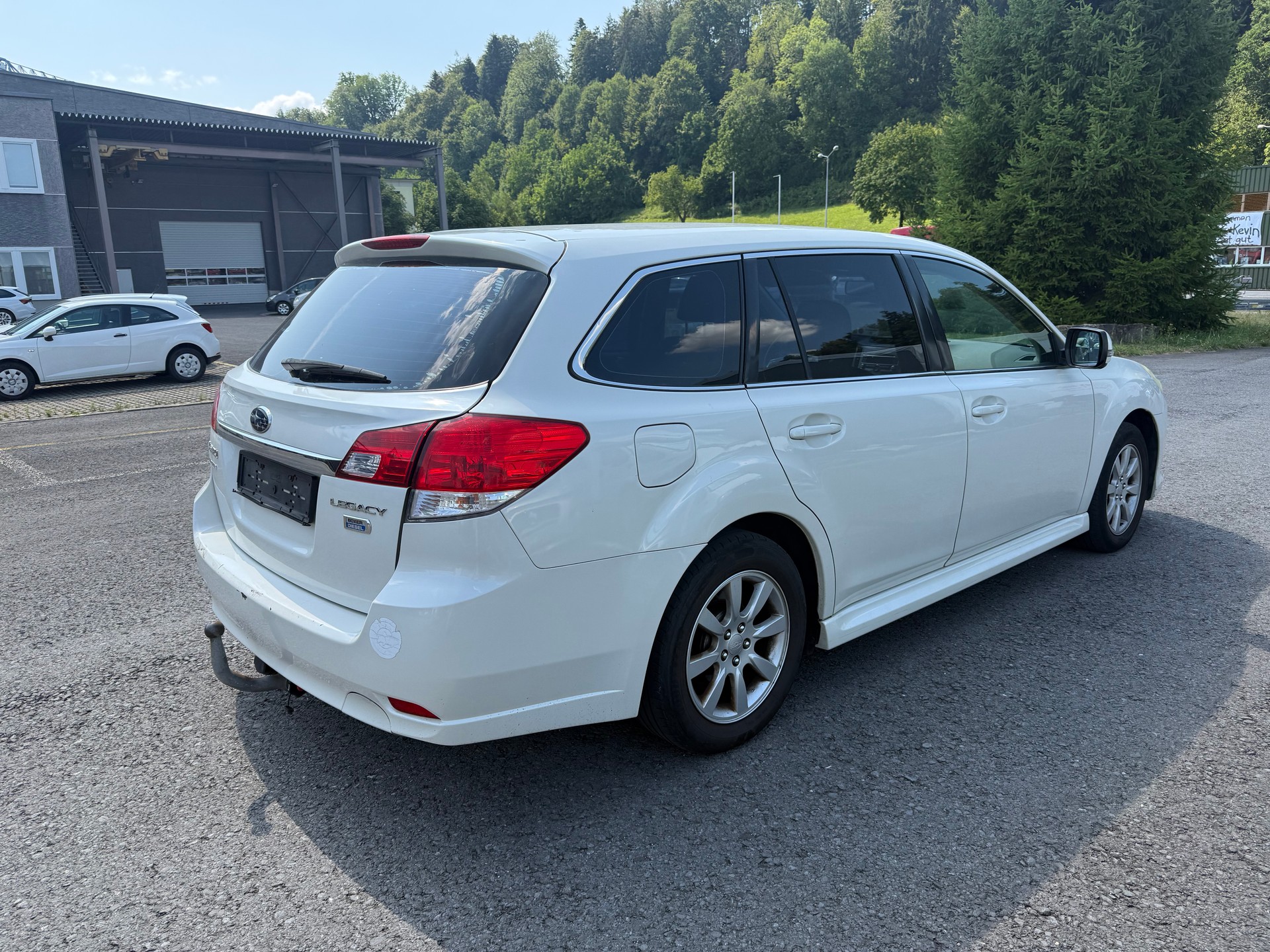 SUBARU Legacy 2.0D Swiss Special AWD-image-5