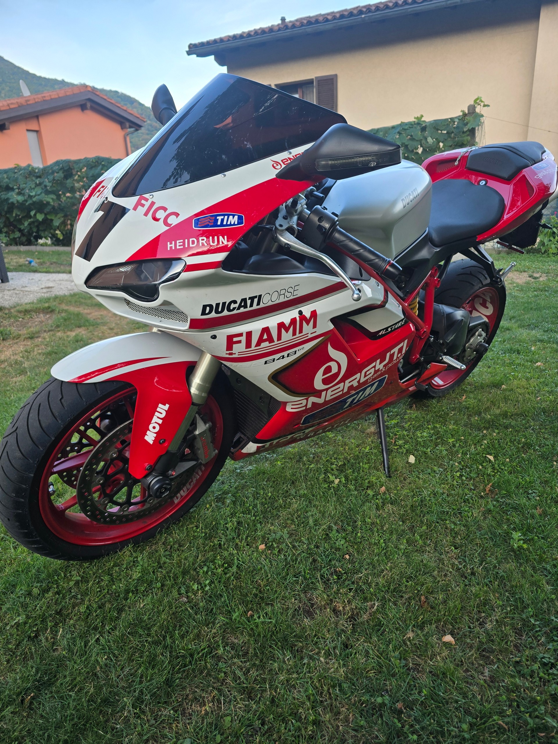 DUCATI 848 Superbike
