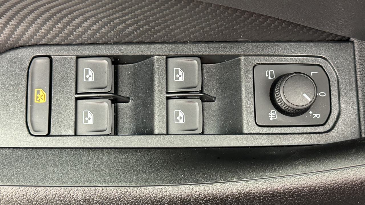 SKODA Kamiq 1.5 TSI Monte Carlo DSG-image-8
