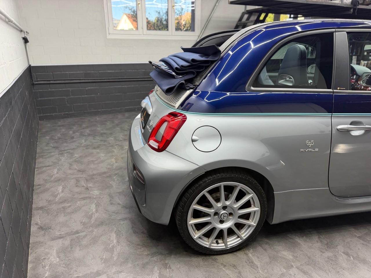 FIAT 695C 1.4 16V Turbo Abarth Rivale Dualogic | Akrapovic Auspuff | Cabrio | CH-Auto | Beats Soundsystem | Special Edition Nr. 2569-image-5