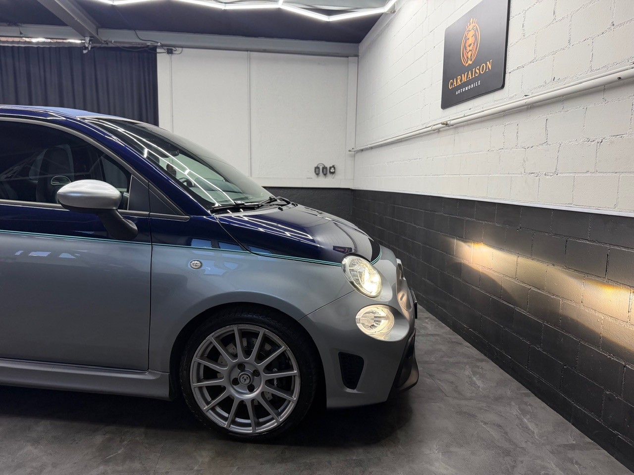 FIAT 695C 1.4 16V Turbo Abarth Rivale Dualogic | Akrapovic Auspuff | Cabrio | CH-Auto | Beats Soundsystem | Special Edition Nr. 2569-image-11