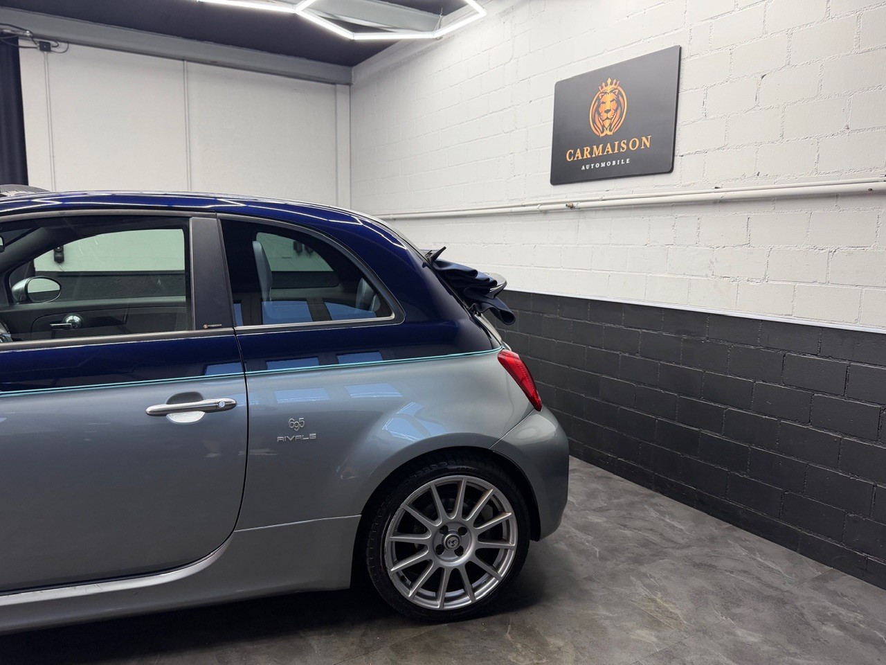 FIAT 695C 1.4 16V Turbo Abarth Rivale Dualogic | Akrapovic Auspuff | Cabrio | CH-Auto | Beats Soundsystem | Special Edition Nr. 2569-showroom-element-3