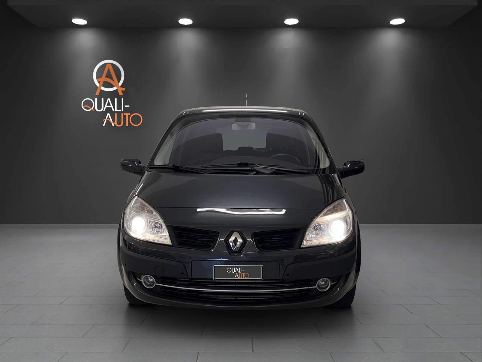 RENAULT Scénic 1.9 dCi Fairway Automatic-showroom-element-1