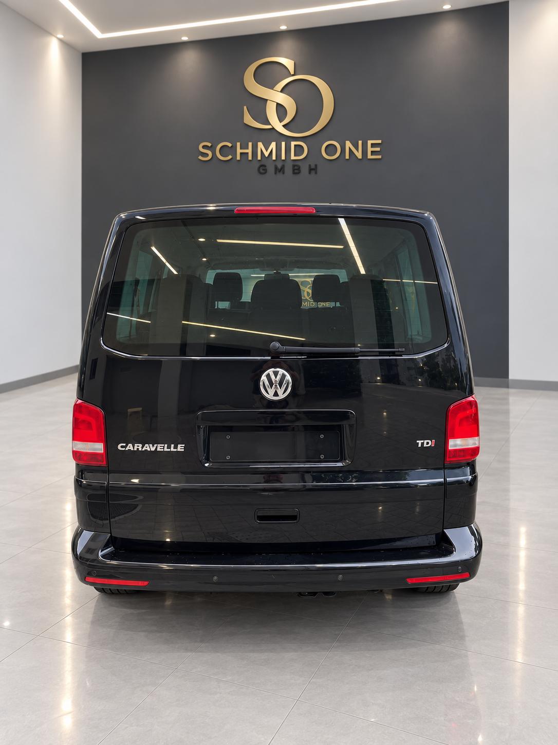 VW Caravelle-showroom-element-3
