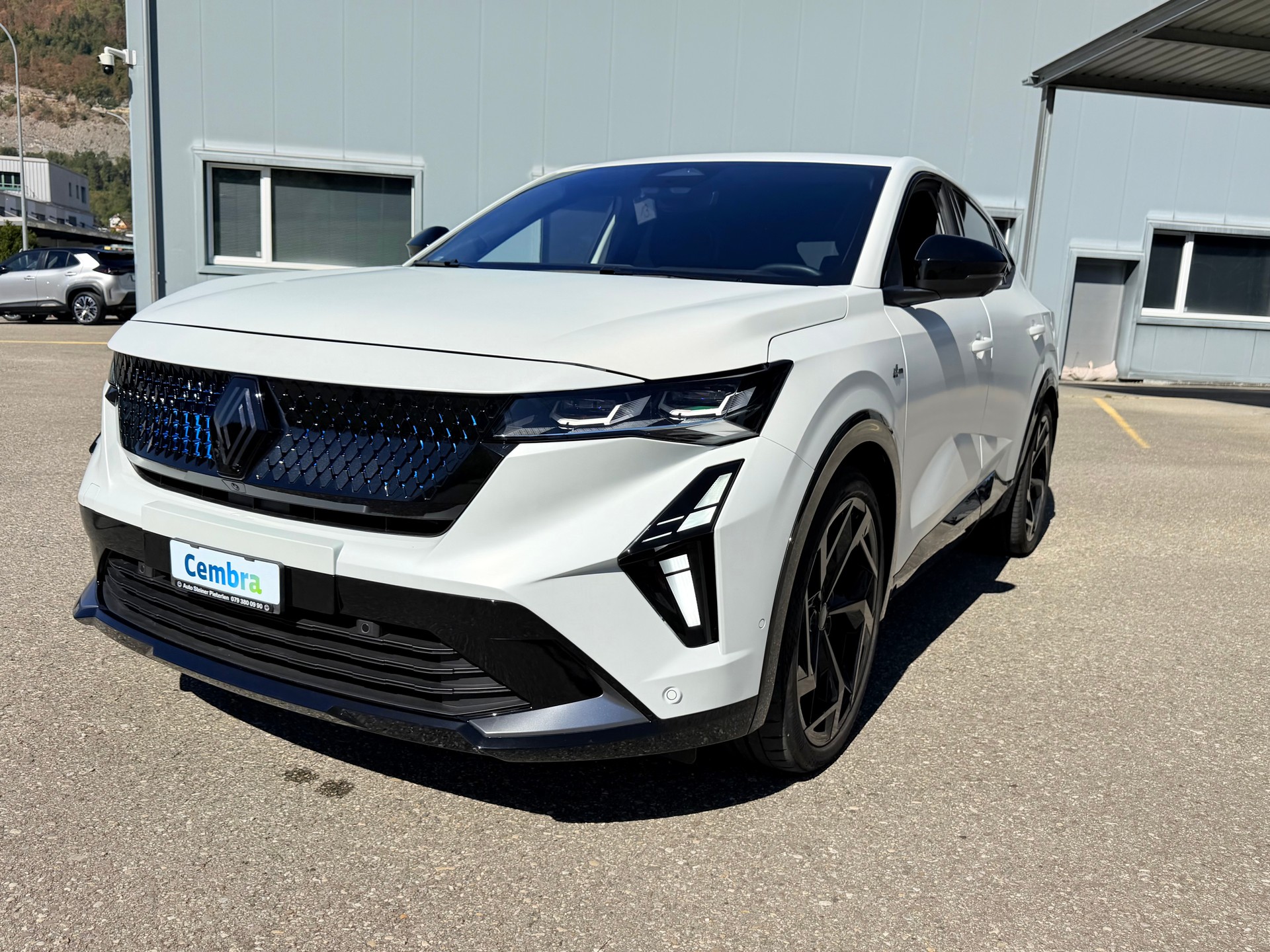 RENAULT RAFALE 300 PS. 1.2 E-TECH PLUG-IN HYBRIDE 300 4x4 ALPINE ATELIER. CH WAGEN. MIT VOLLGARANTIE.-image-32