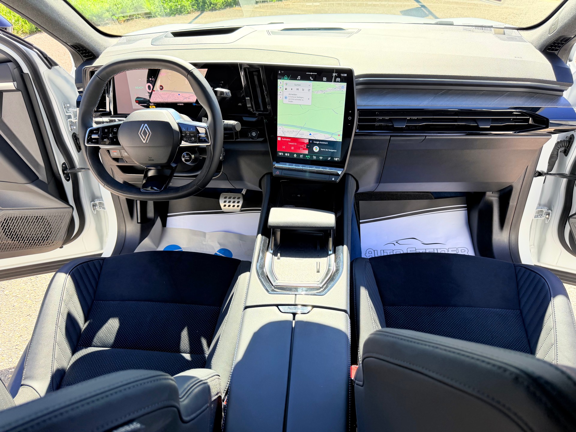 RENAULT RAFALE 300 PS. 1.2 E-TECH PLUG-IN HYBRIDE 300 4x4 ALPINE ATELIER. CH WAGEN. MIT VOLLGARANTIE.-image-9
