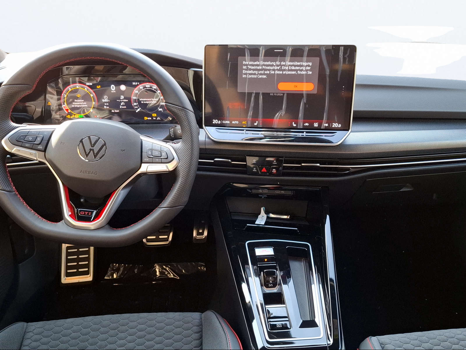 VW Golf 2.0 TSI GTI Clubsport DSG-image-12