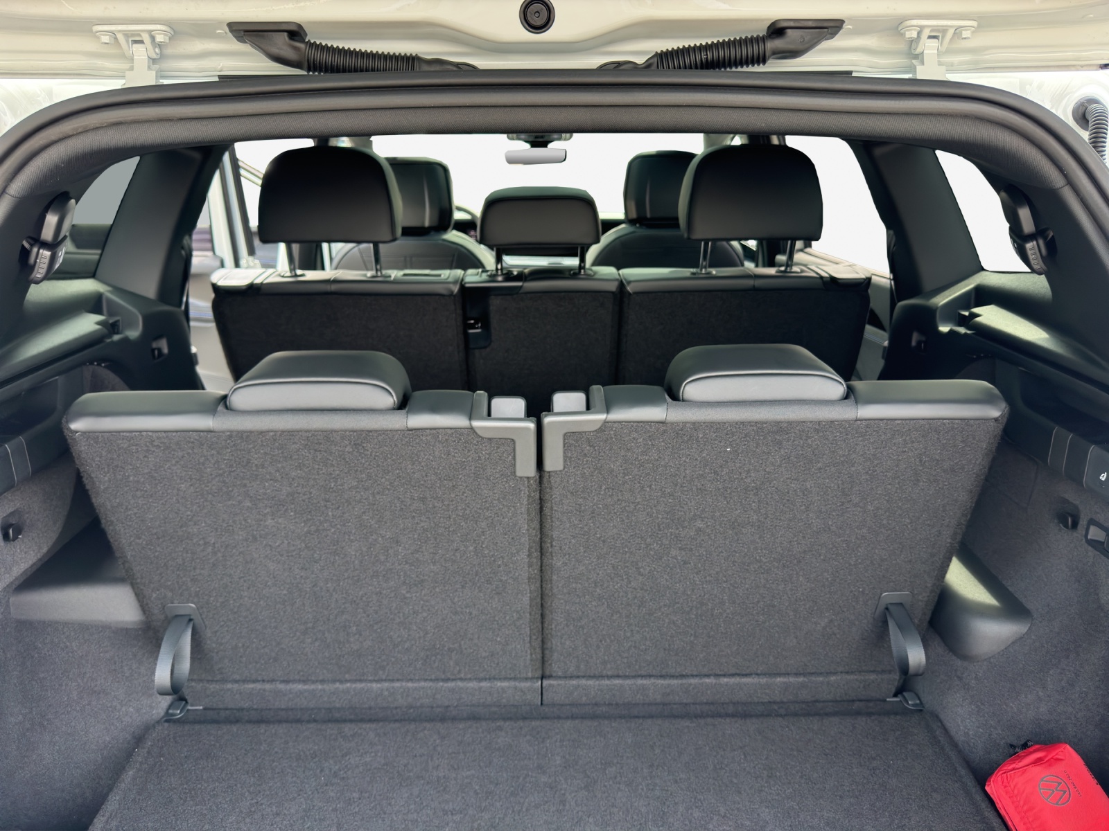 VW Tayron 2.0 TSI R-Line DSG 4Motion-image-13