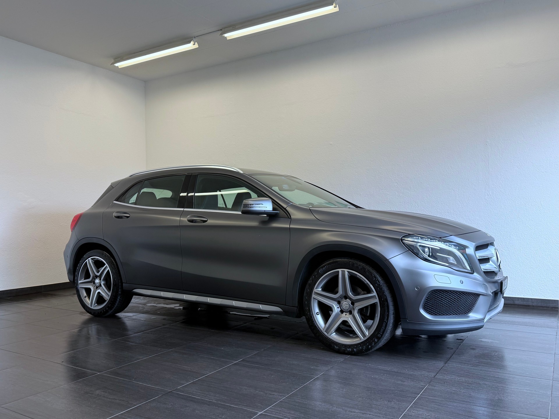 MERCEDES-BENZ GLA 200 CDI Swiss Star Edition AMG Line 4Matic 7G-DCT