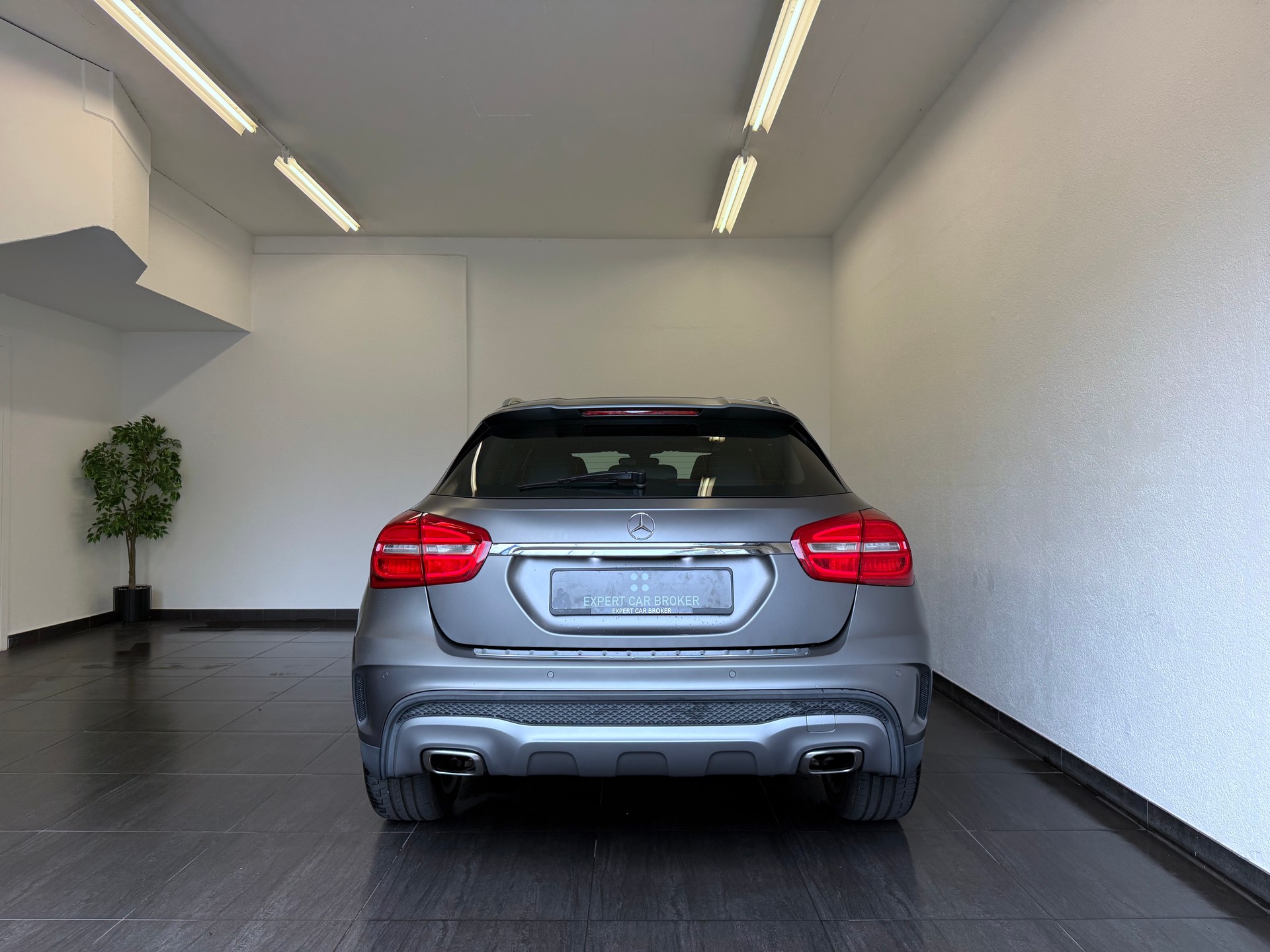 MERCEDES-BENZ GLA 200 CDI Swiss Star Edition AMG Line 4Matic 7G-DCT-image-10