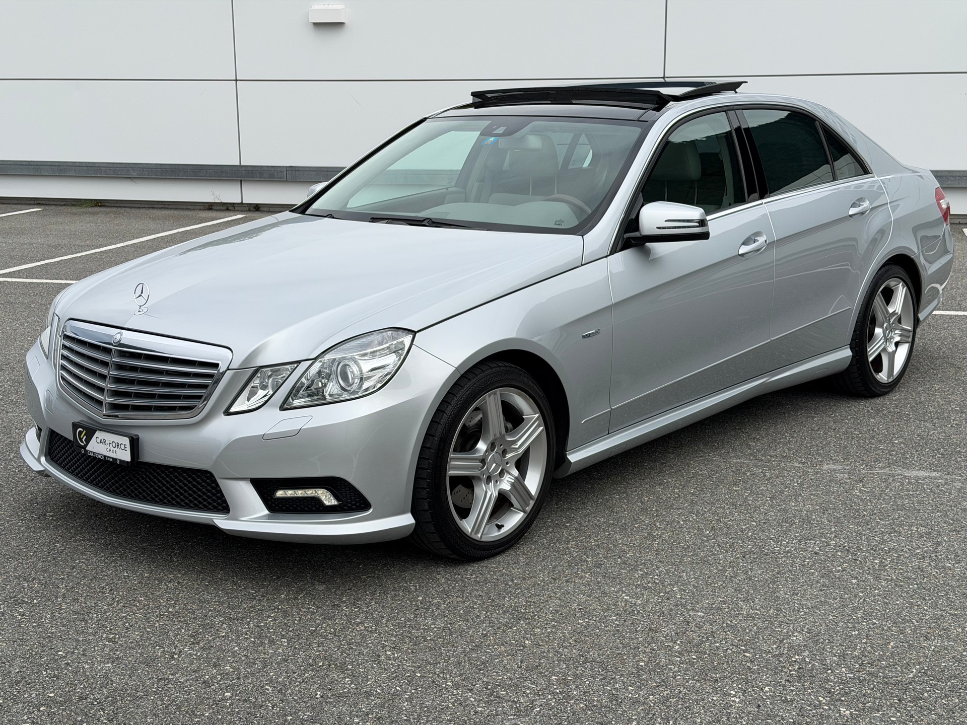 MERCEDES-BENZ E 350 CDI BlueEfficiency Elégance 7G-Tronic-showroom-element-1
