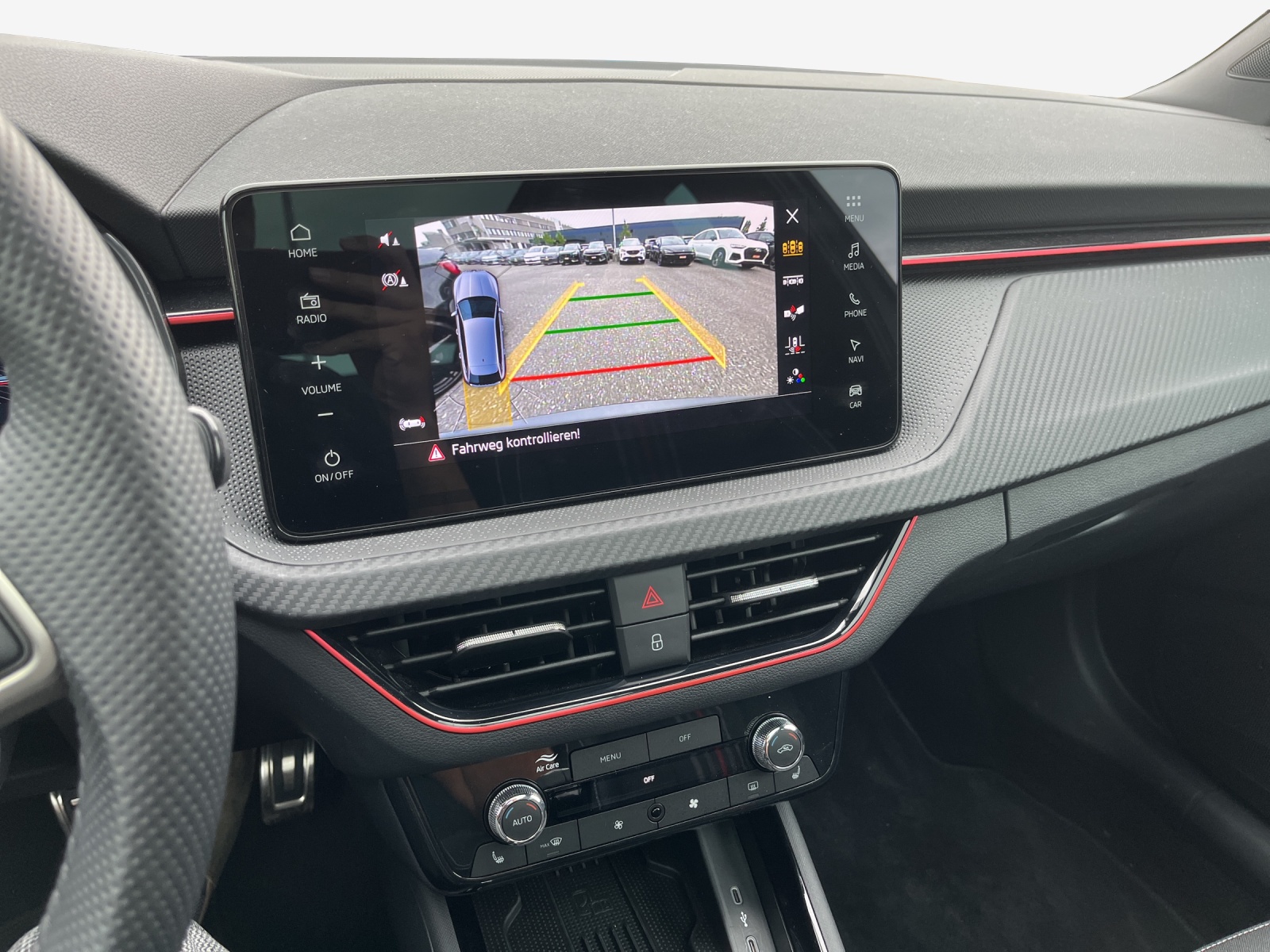 SKODA Scala 1.5 TSI Monte Carlo DSG-image-13