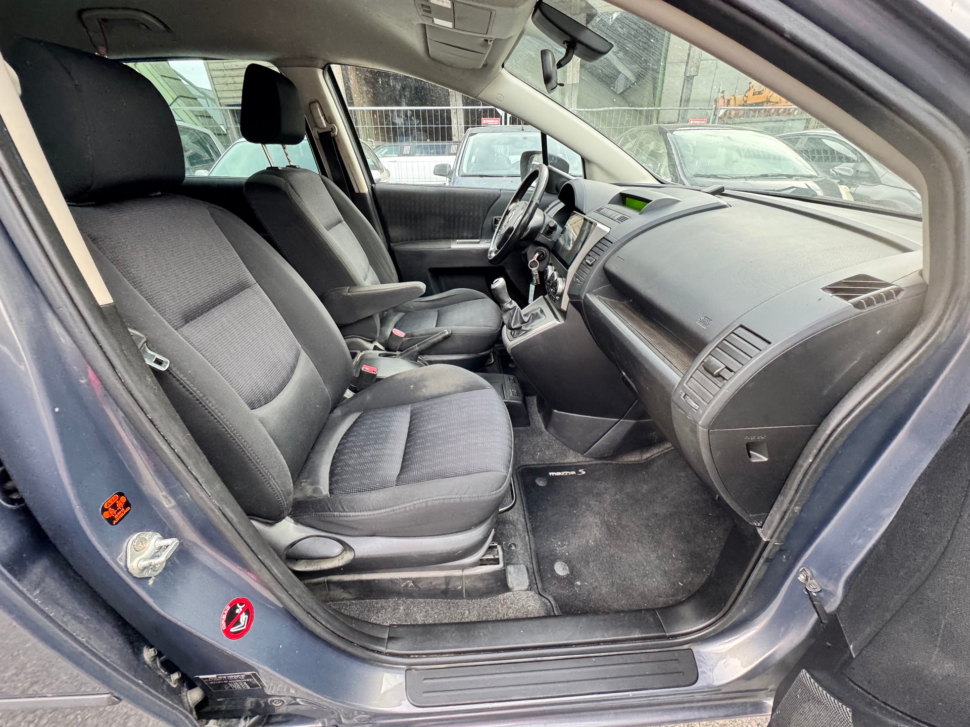MAZDA 5 2.0 16V Confort-image-7