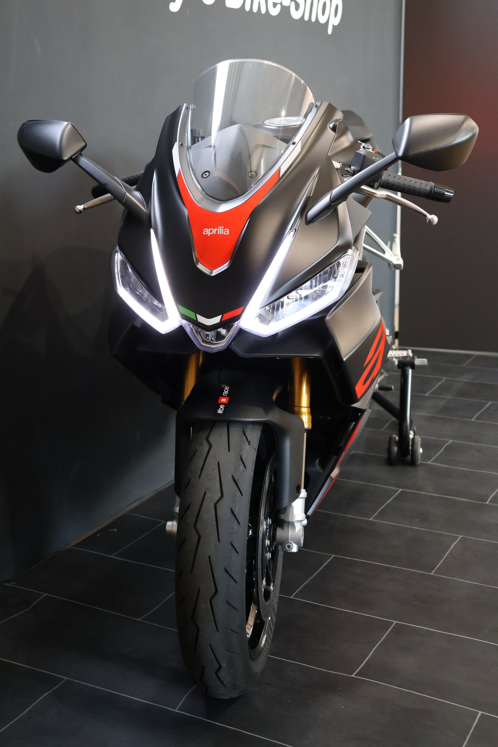 APRILIA RS 660 (35kW)-showroom-element-2