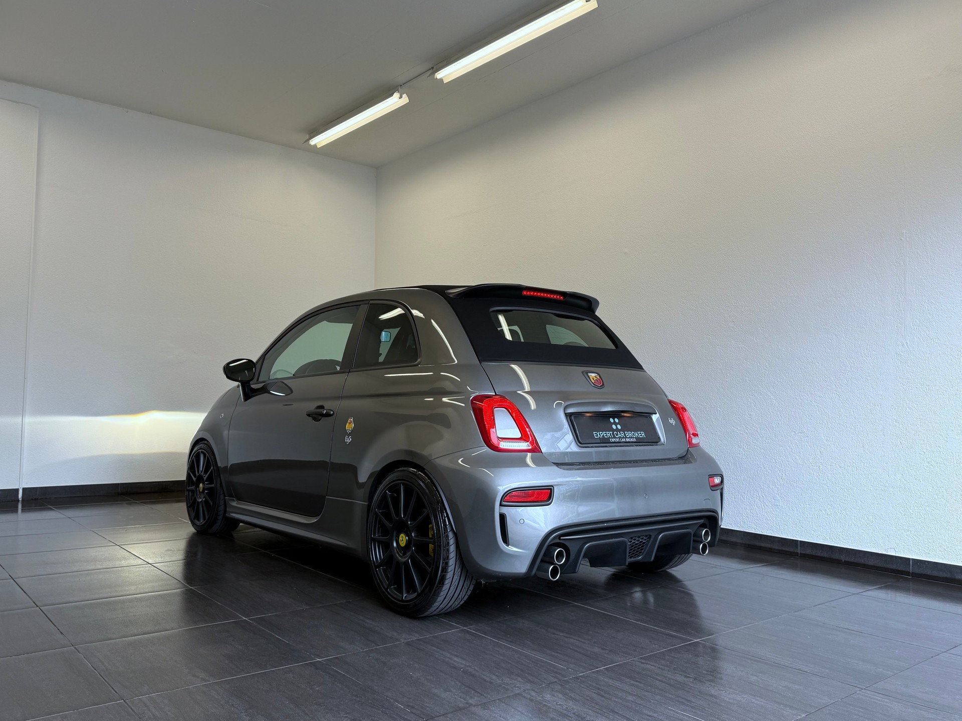 FIAT 695C 1.4 16V Turbo Abarth Competizione Dualogic-image-6