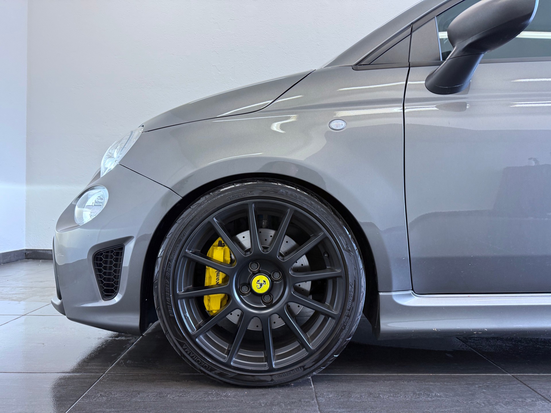FIAT 695C 1.4 16V Turbo Abarth Competizione Dualogic-image-5