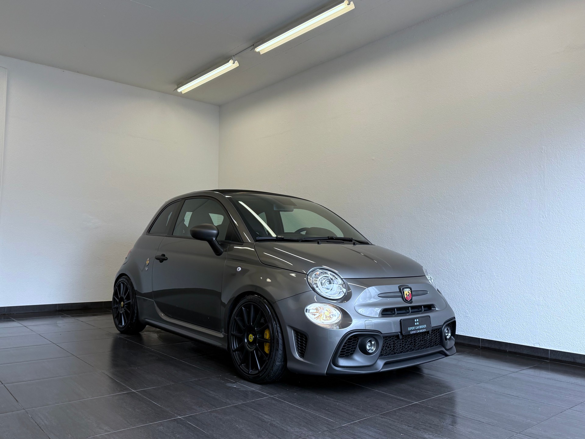 FIAT 695C 1.4 16V Turbo Abarth Competizione Dualogic-showroom-element-1