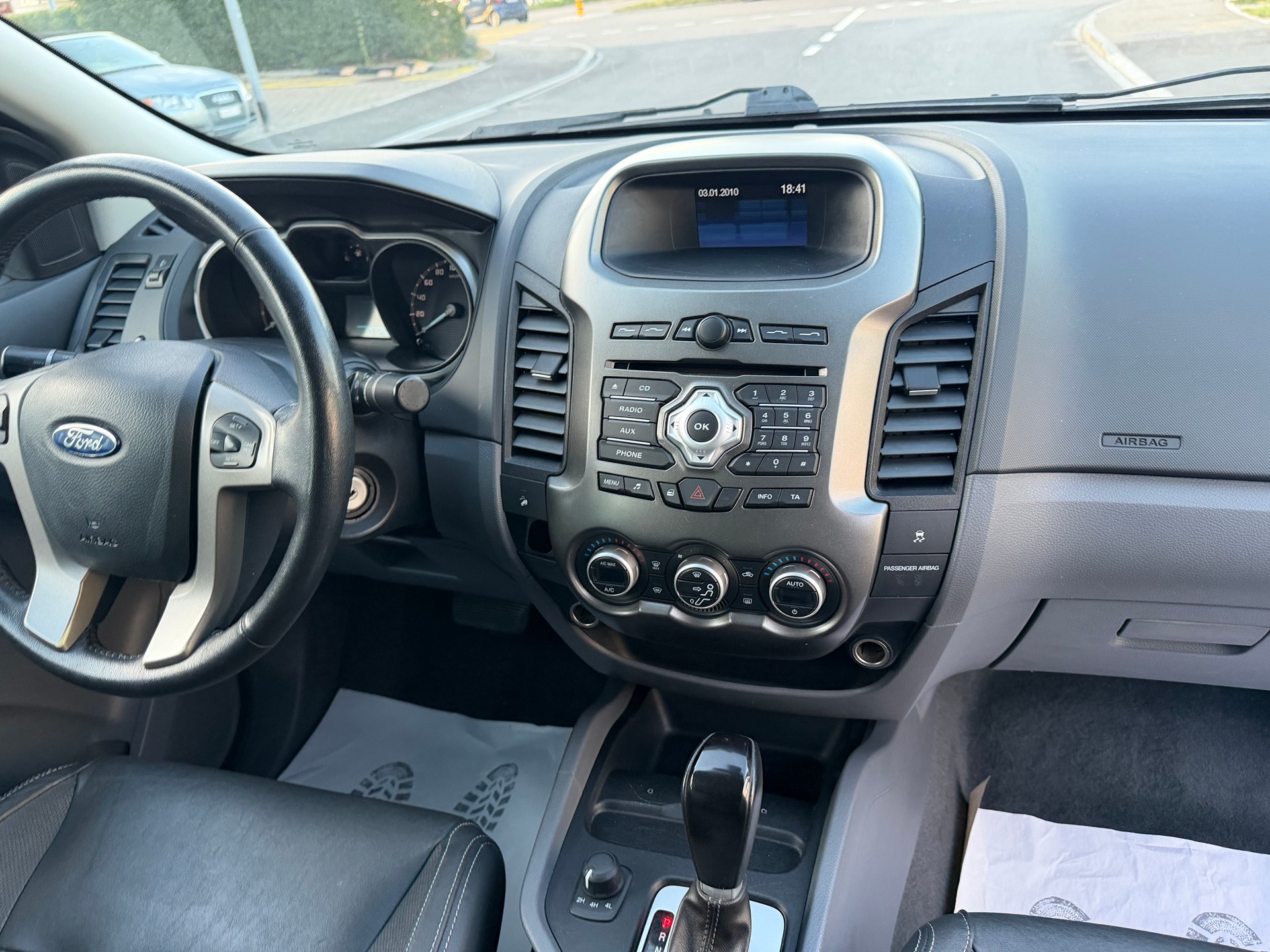FORD Ranger Wildtrak 3.2 TDCi 4x4 A-image-13
