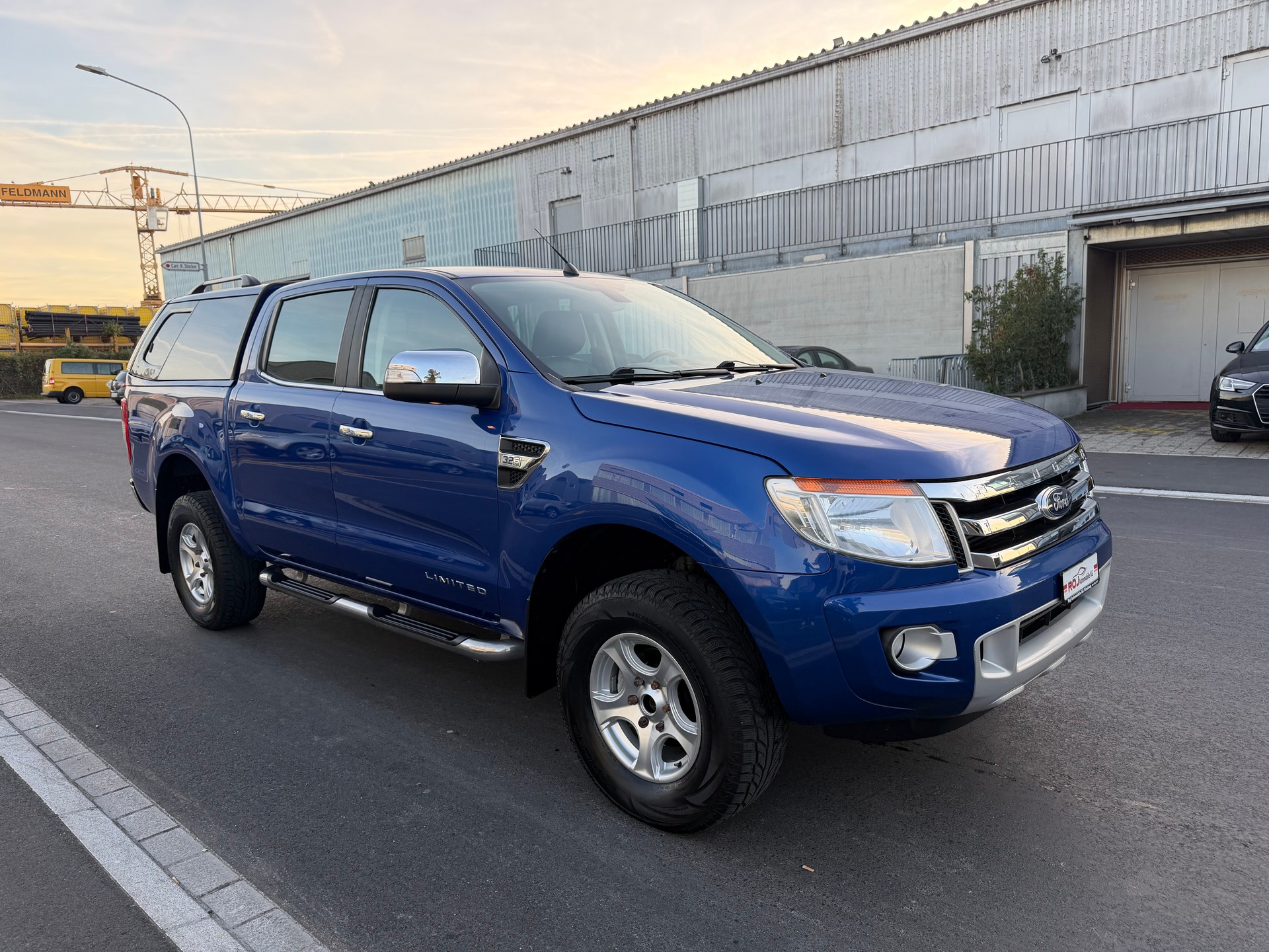 FORD Ranger Wildtrak 3.2 TDCi 4x4 A-showroom-element-3