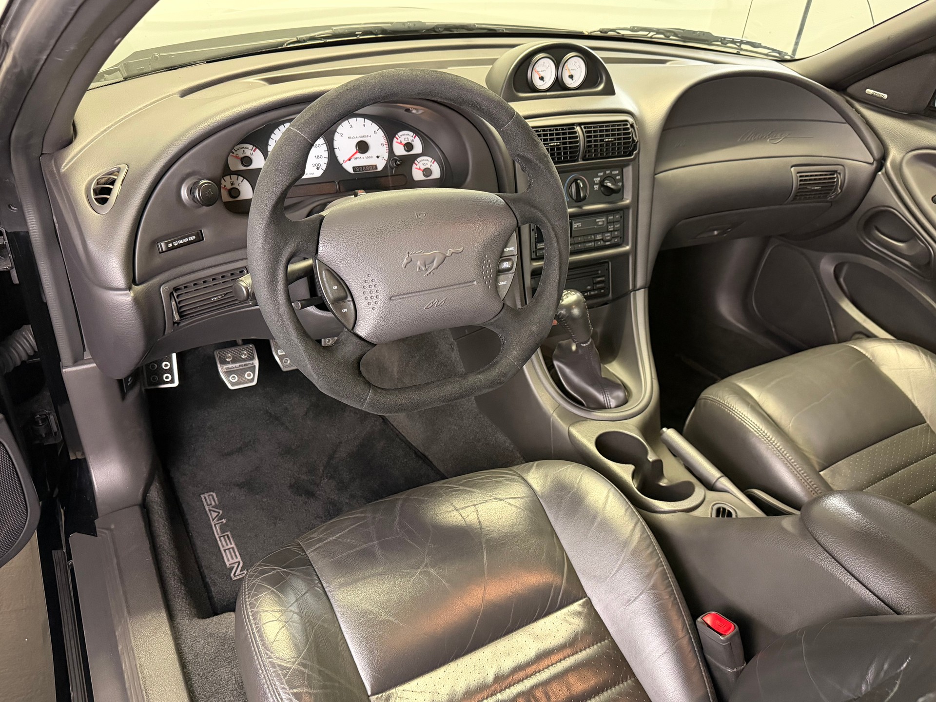 FORD Mustang SALEEN S281 SC-image-6