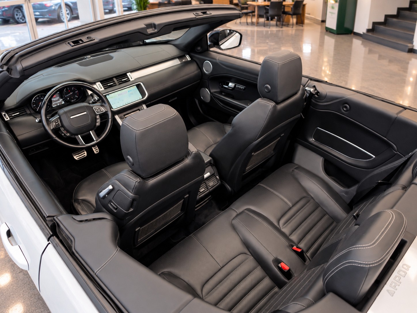 LAND ROVER Range Rover Evoque Conver. 2.0 TD4 HSE Dynamic AT9 180PS-image-13