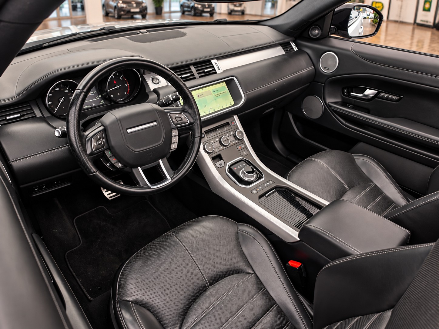 LAND ROVER Range Rover Evoque Conver. 2.0 TD4 HSE Dynamic AT9 180PS-image-9