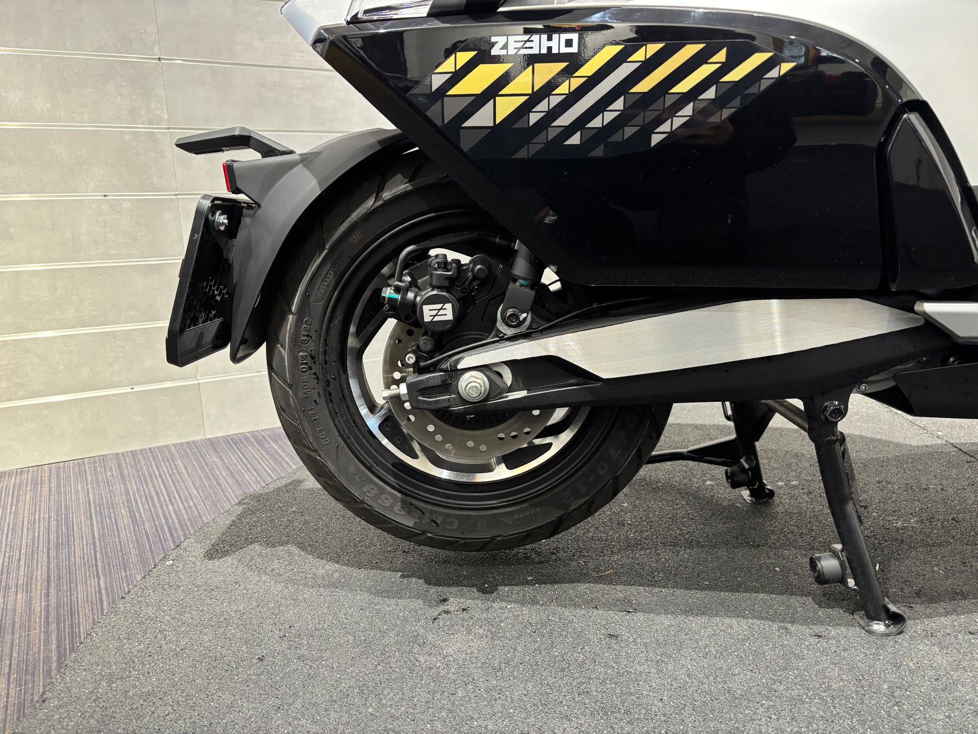 E-SCOOTER ZEEHO AE8-image-11