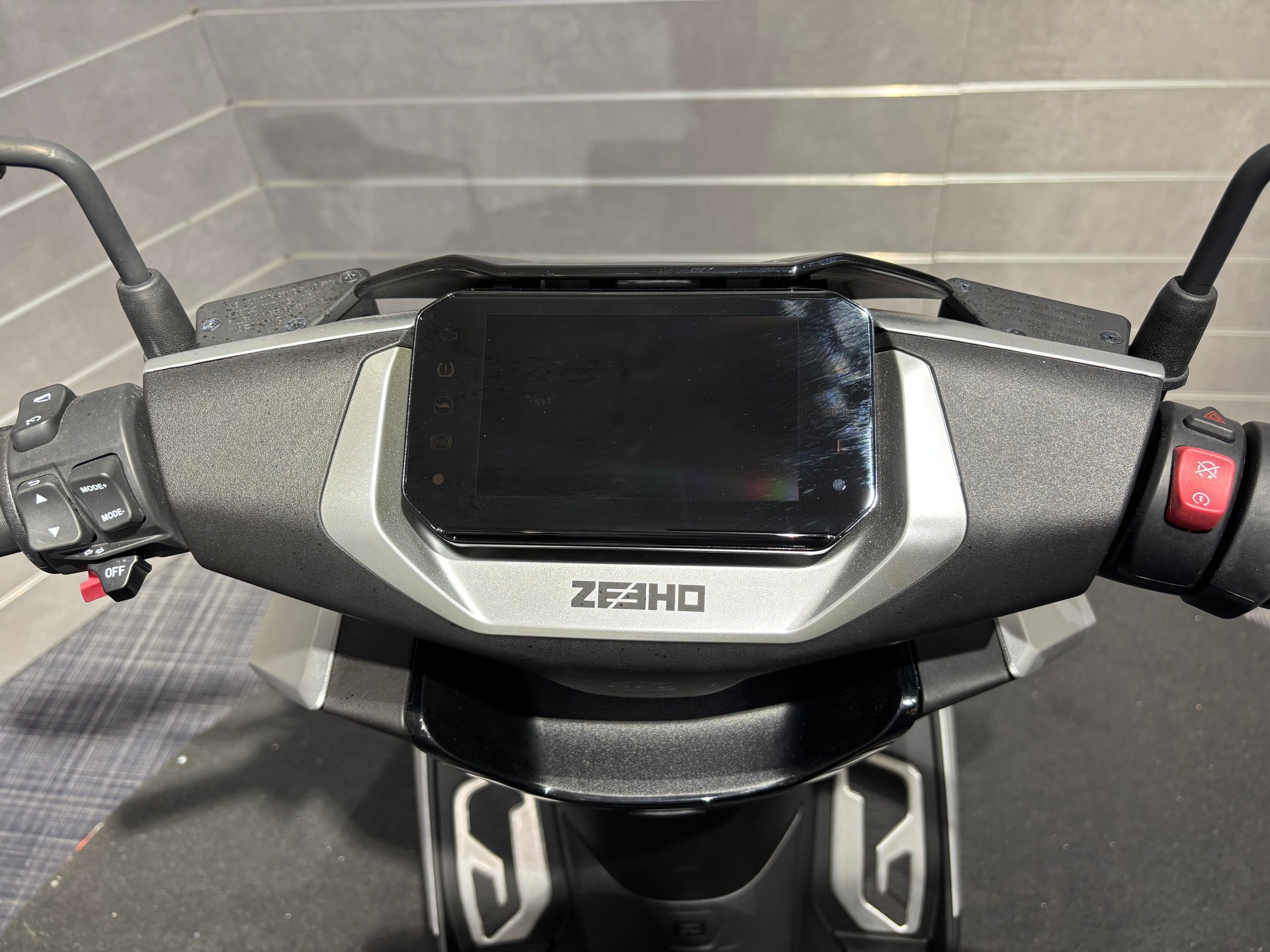 E-SCOOTER ZEEHO AE8-image-12