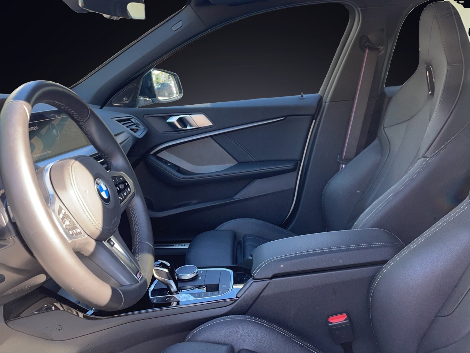 BMW M135i xDrive-image-8