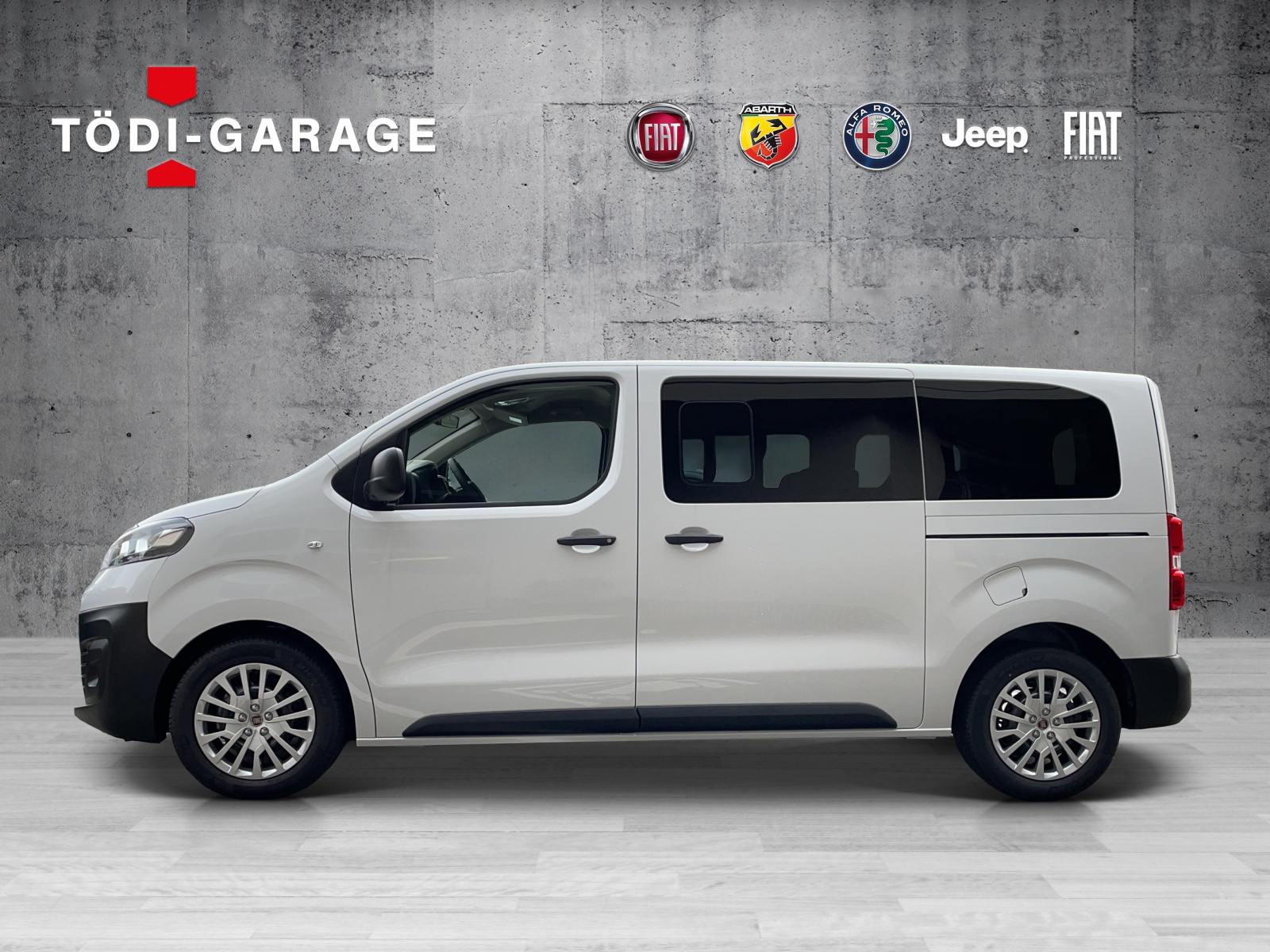 FIAT Scudo Kombi L2 2.0 Multijet 180 Swiss Plus 9-showroom-element-2