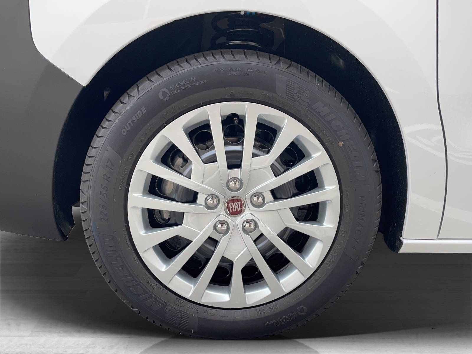 FIAT Scudo Kombi L2 2.0 Multijet 180 Swiss Plus 9-image-15