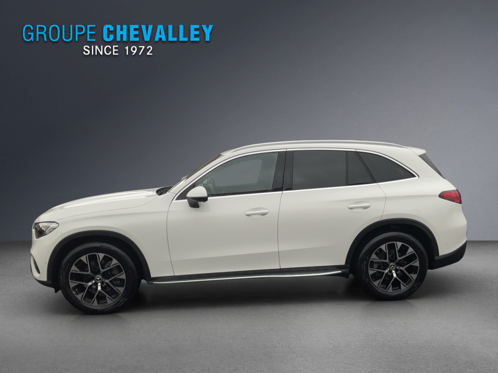 MERCEDES-BENZ GLC 220 d 4M 9G-Tronic-showroom-element-2