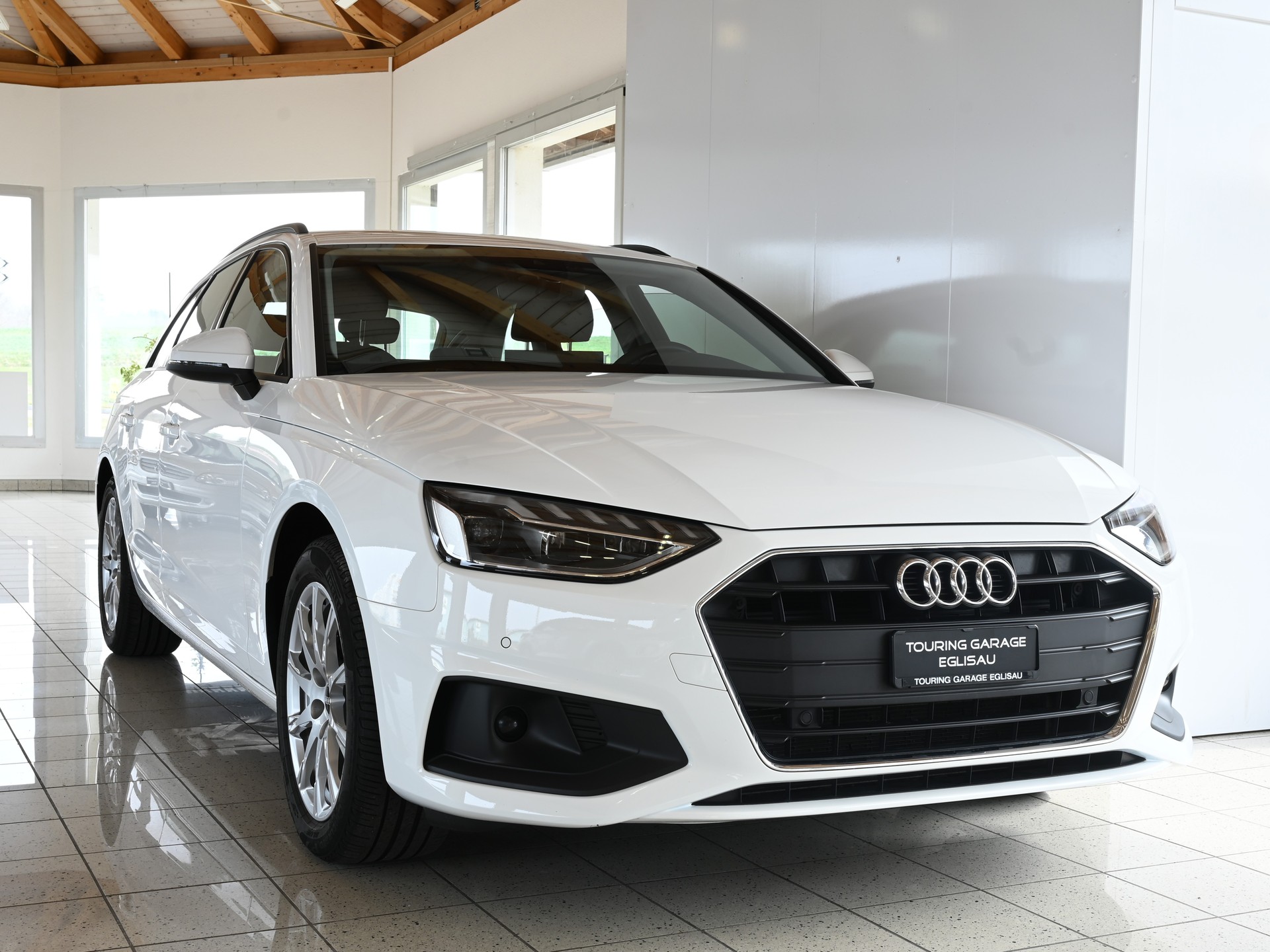 AUDI A4 Avant 2.0 35 TDI Attraction S-Tronic