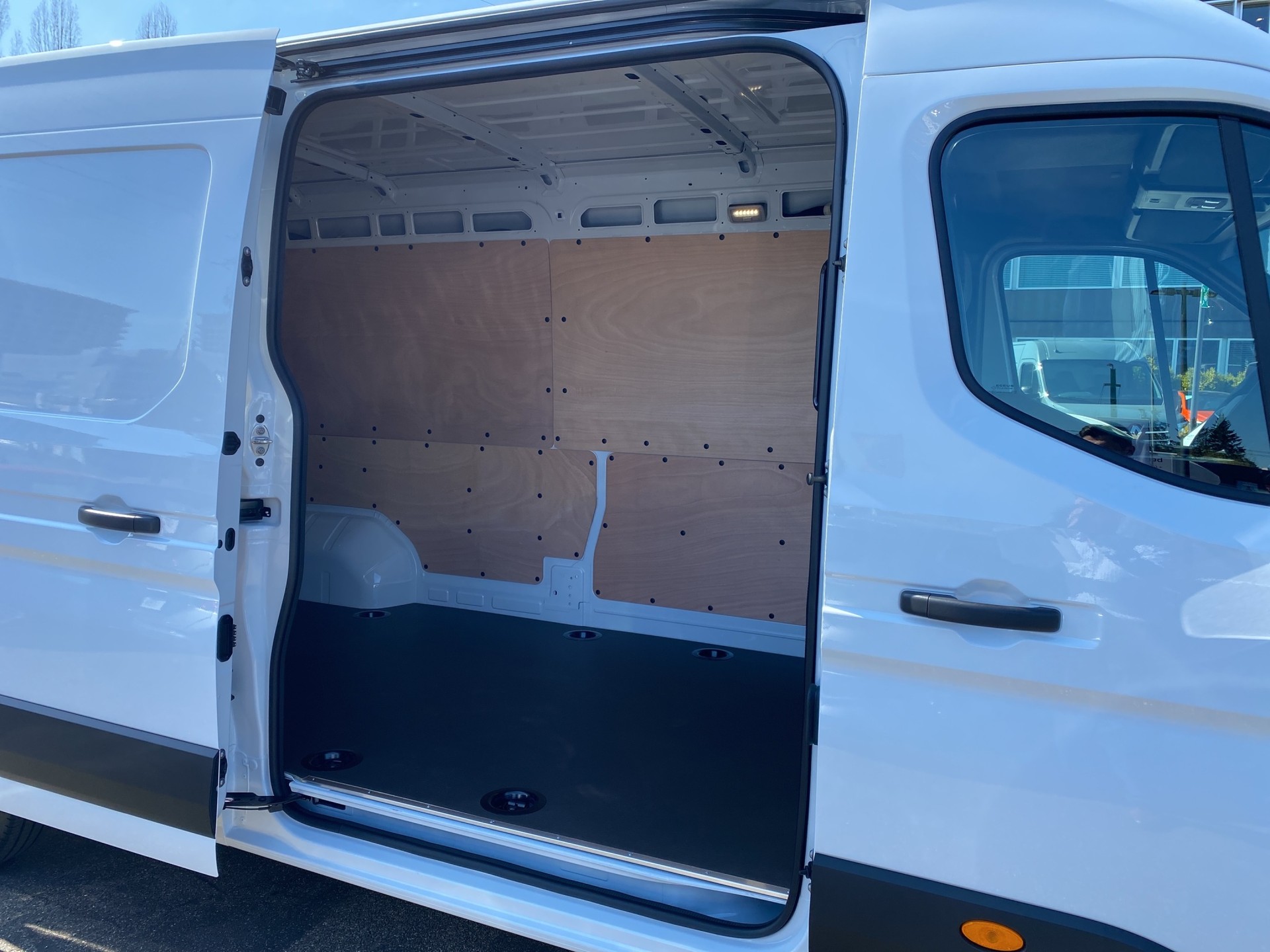 RENAULT Master E-Tech 35 EV 87kWh L3H2-image-5