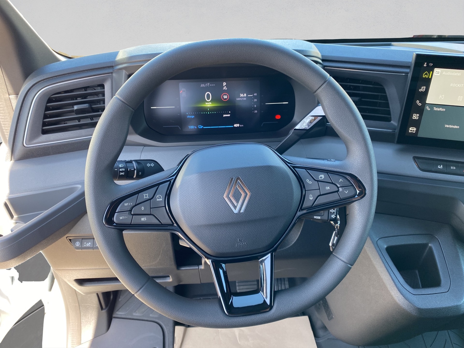 RENAULT Master E-Tech 35 EV 87kWh L3H2-image-12