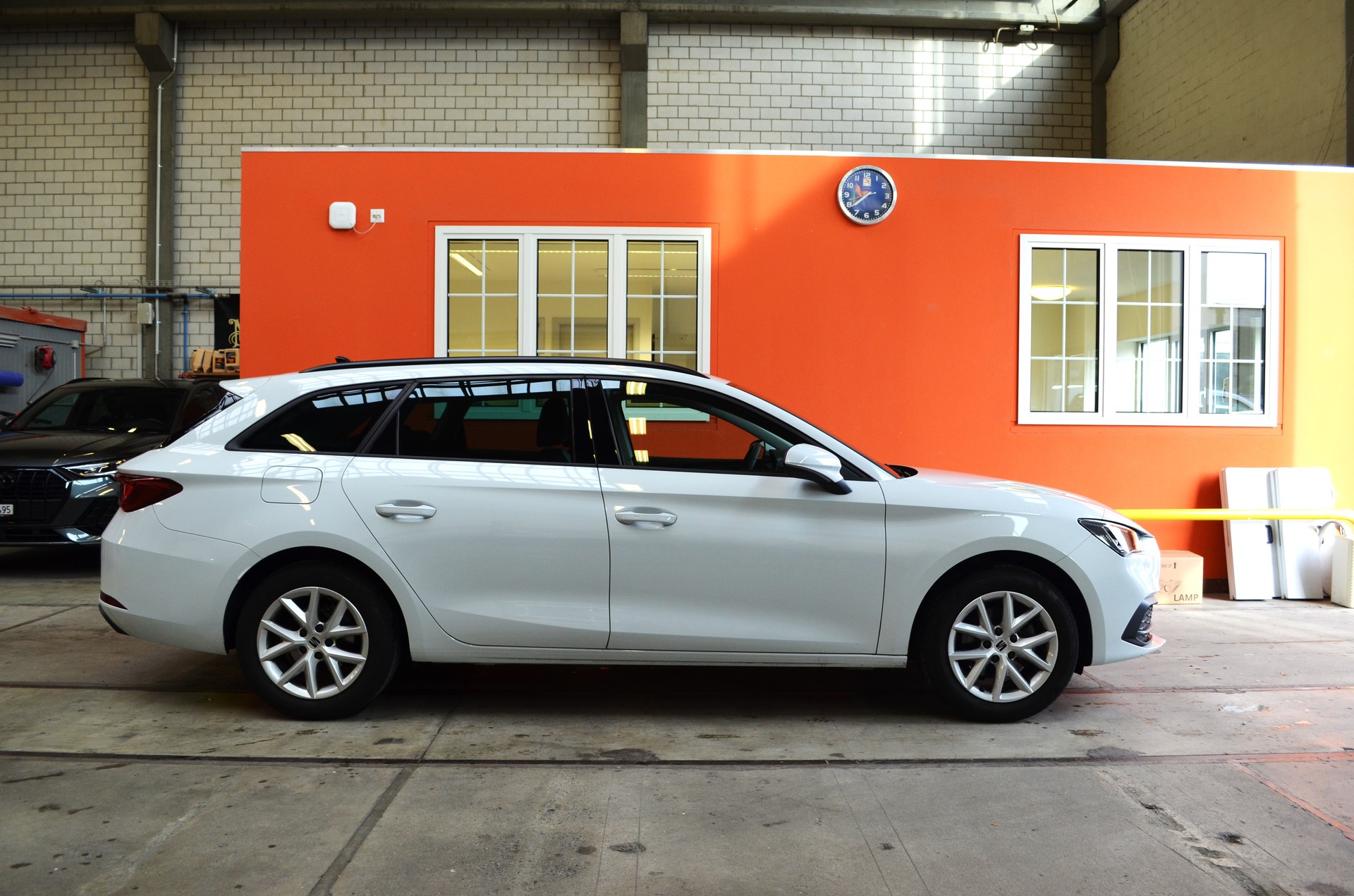 SEAT Leon ST 1.0 eTSI mHEV DSG Style-image-3