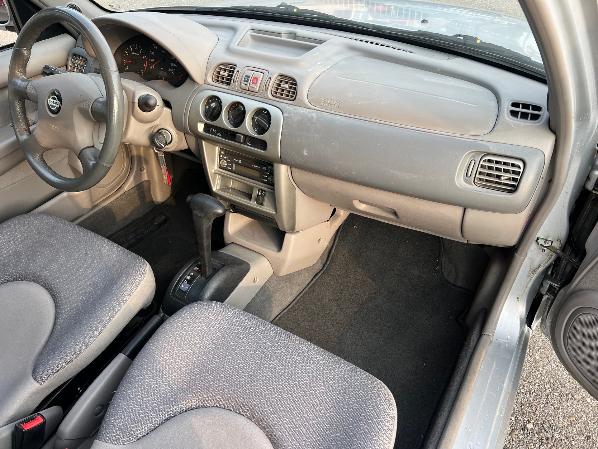 NISSAN Micra 1.4 Comfort-image-8