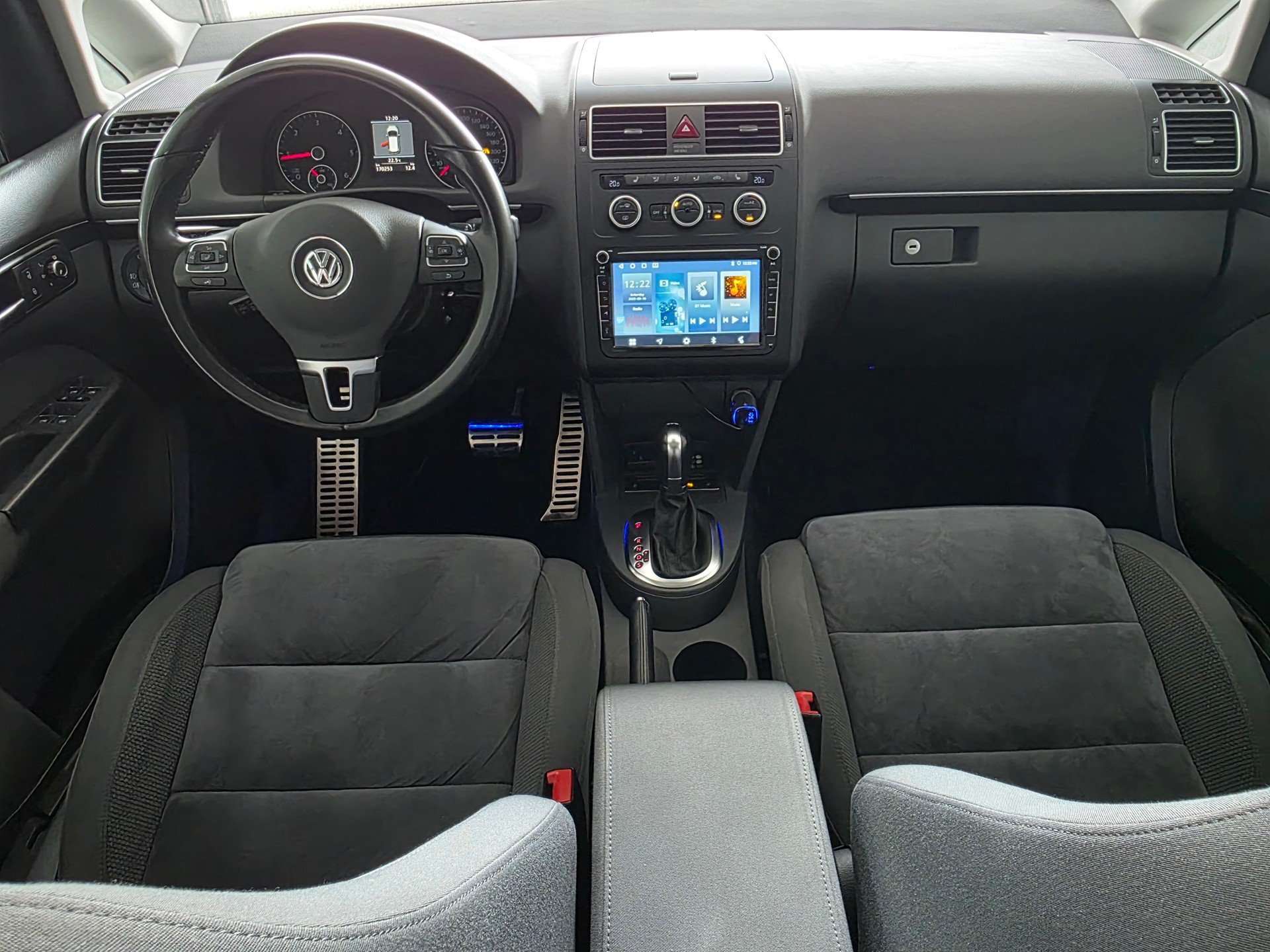 VW Touran 2.0 TDI Highline DSG6, 177PS-image-6