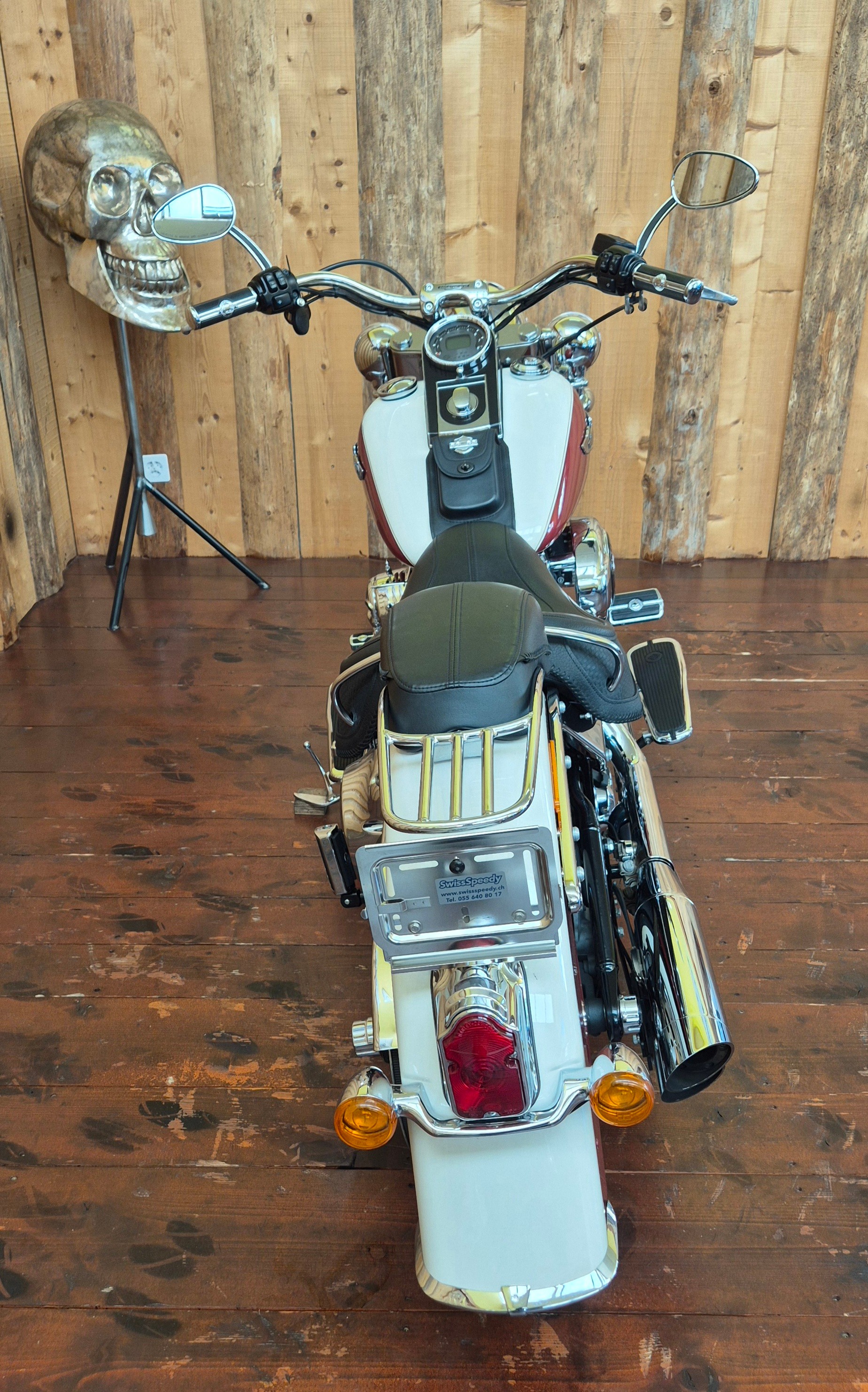 HARLEY-DAVIDSON FLSTN-image-12