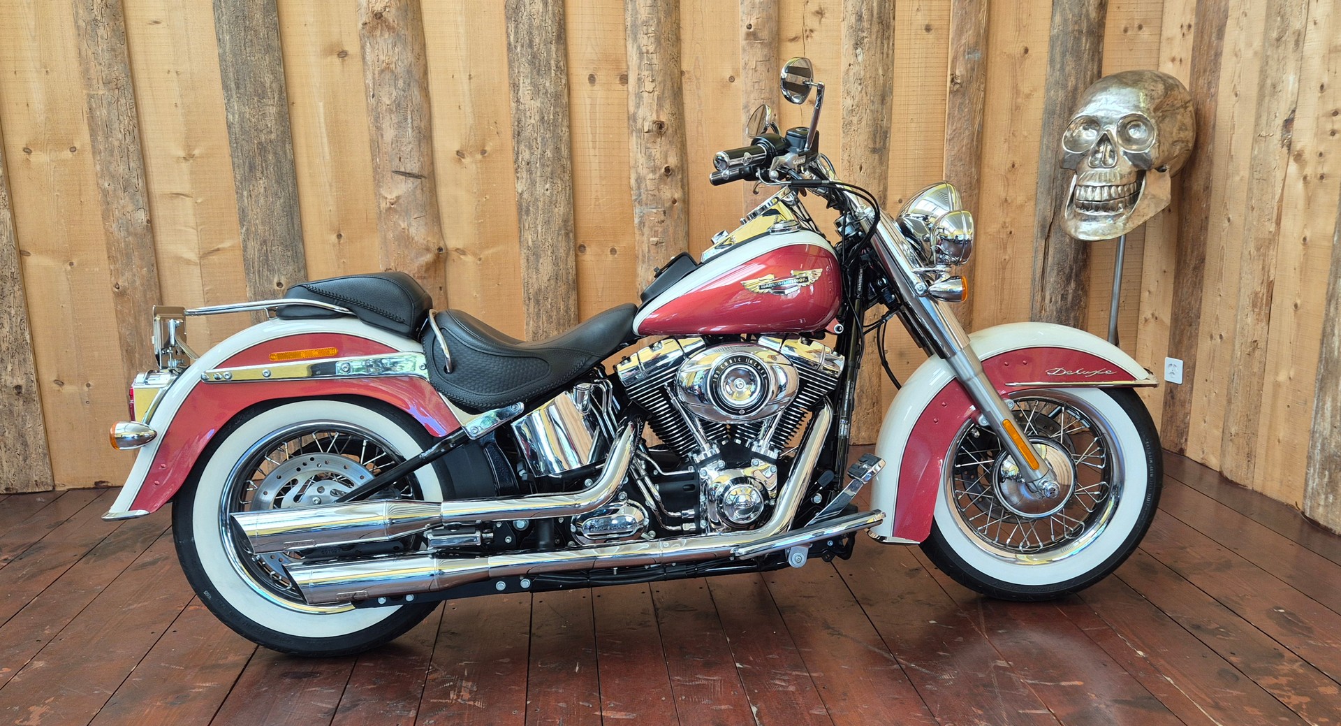 HARLEY-DAVIDSON FLSTN