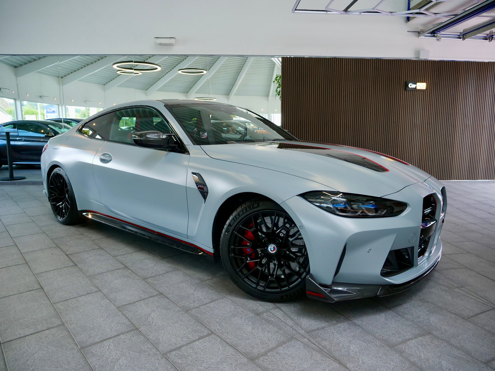 BMW M4 CSL Coupé-showroom-element-2
