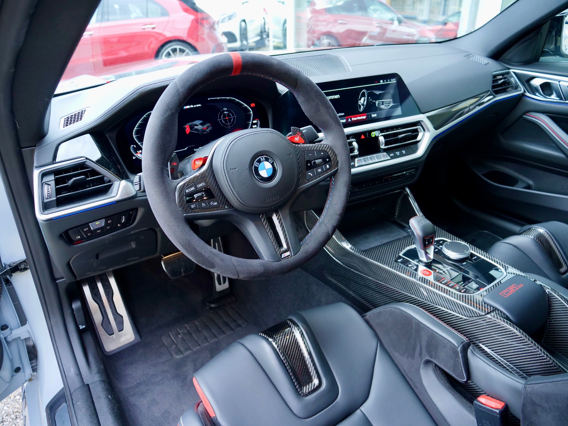 BMW M4 CSL Coupé-image-6