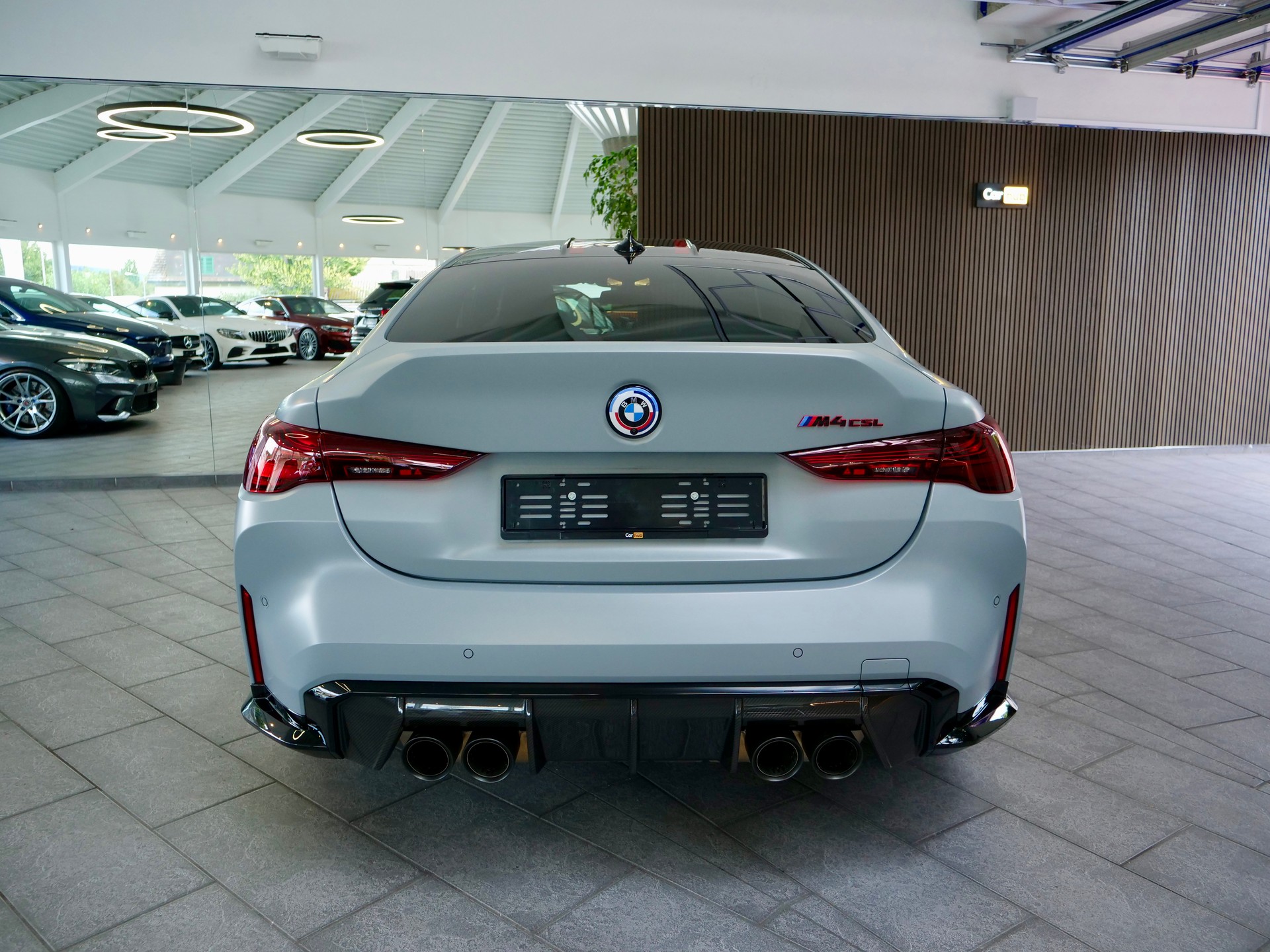 BMW M4 CSL Coupé-image-4