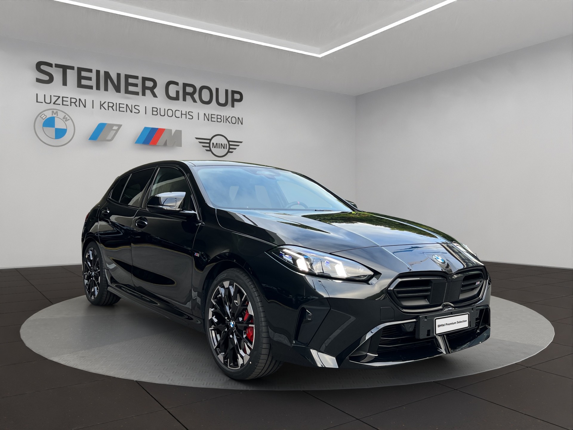 BMW M135 xDrive M Sport Pro-showroom-element-2