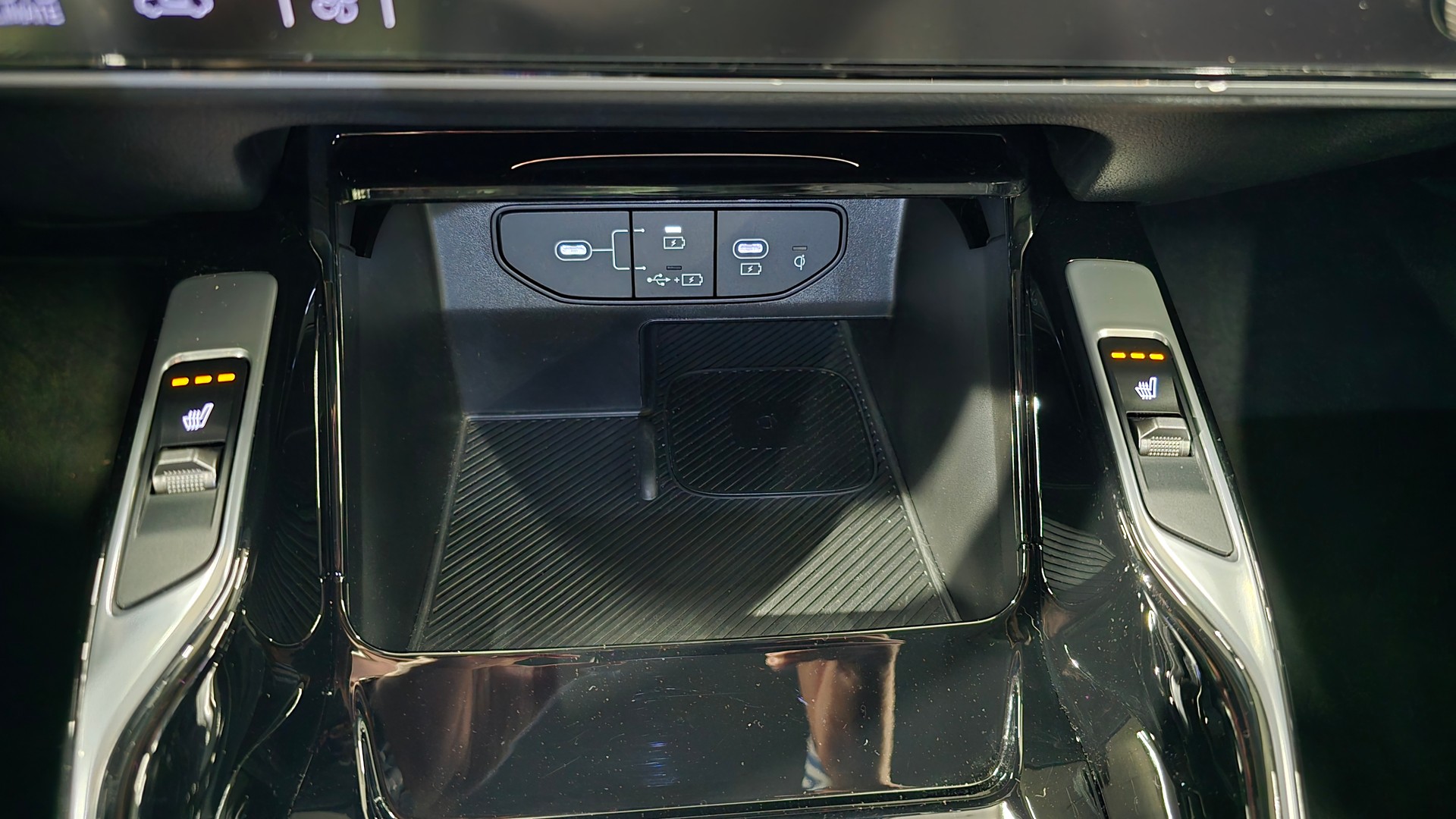 KIA Sorento 2.2 Smartstream 7P Style DCT-image-15