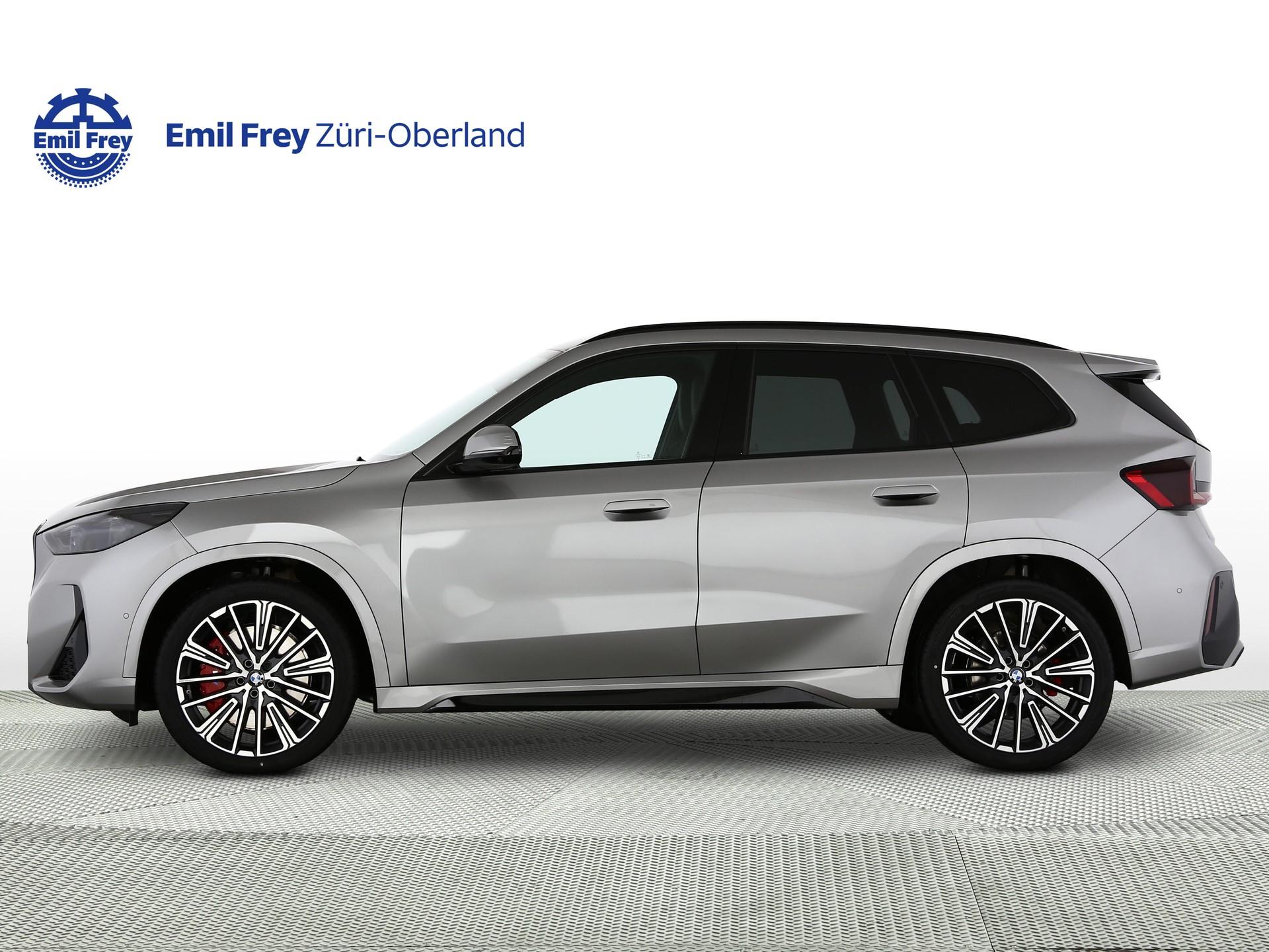 BMW X1 23d xDrive-showroom-element-1