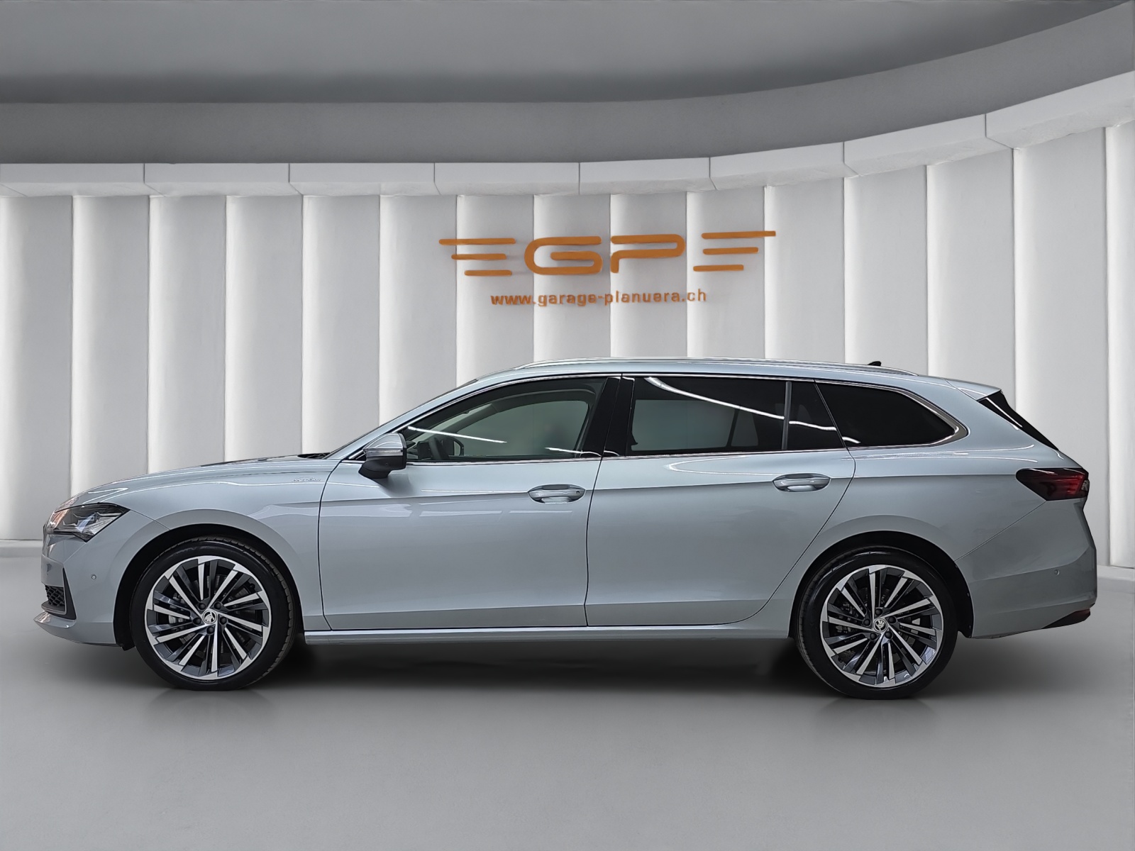 SKODA Superb Combi 2.0 TSI L & K 4x4 DSG-showroom-element-3